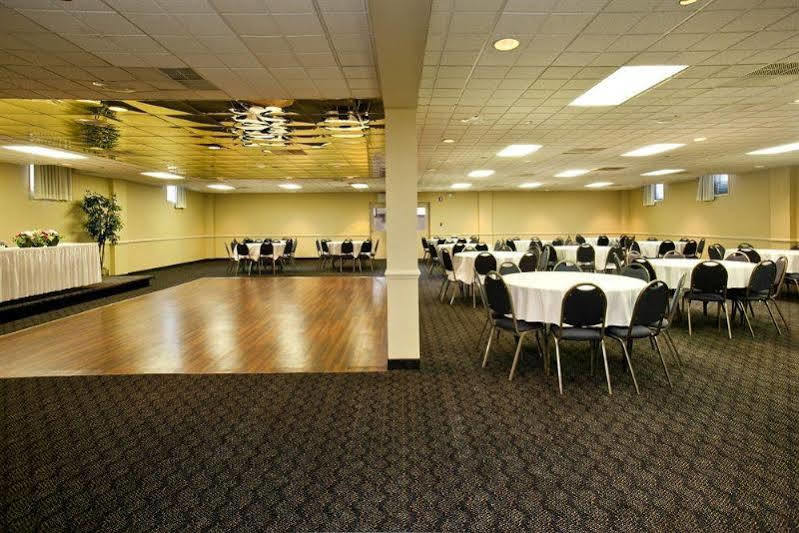 Comfort Inn Aikens Center Мартинсбърг Екстериор снимка